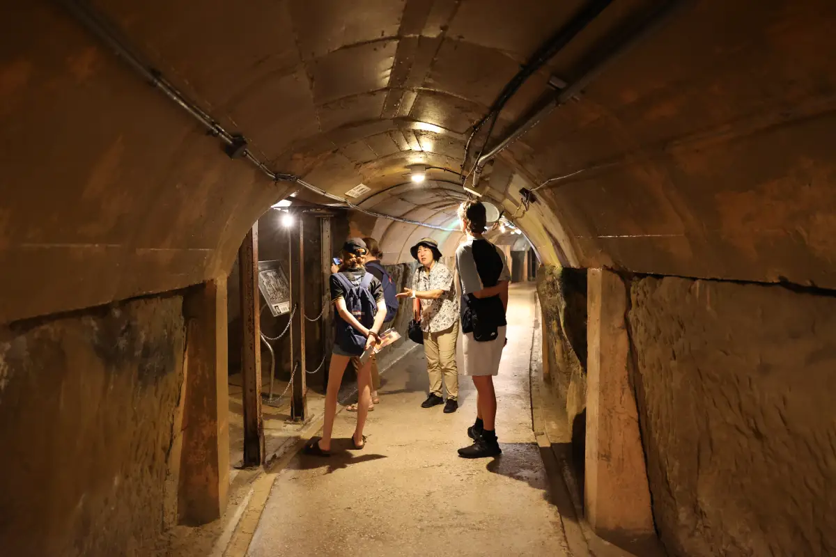 Learning about the Former Navy HQ caves - 27/6/26.